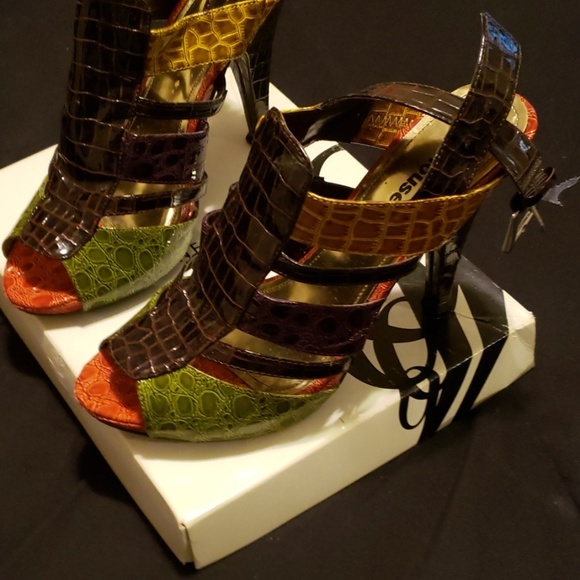 Sandels - Picture 2 of 2